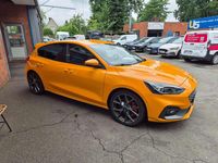 Używany Ford Focus ST 280 KM (205 kW) 2020 Pomarańczowy Hatchback