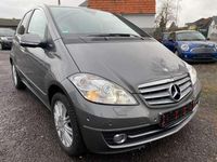 Gebraucht Mercedes A200 Elegance 136 PS (100 kW) 2010 Mountaingrau  met. Kleinwagen