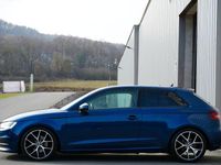 Gebraucht Audi A3 Attraction 150 PS (110 kW) 2013 Blau Limousine