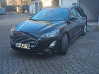 Gebraucht Ford Focus Cool & Connect 125 PS (91 kW) 2022 Schwarz Kombi