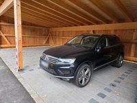 Gebraucht VW Touareg R-line 262 PS (192 kW) 2016 Schwarz SUV