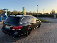 Gebraucht Mercedes E220 Edition 170 PS (125 kW) 2015 Schwarz Kombi