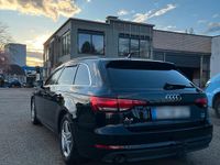 Gebraucht Audi A4 150 PS (110 kW) 2018 Schwarz Kombi