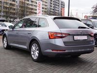 Gebraucht Skoda Superb 150 PS (110 kW) 2019 Grau Kombi
