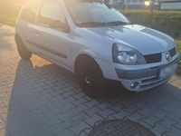 Second-hand Renault Clio II 2002 Argintiu Hatchback