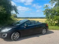Gebraucht Peugeot 308 CC Active 156 PS (114 kW) 2014 Schwarz Cabrio