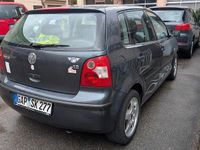 Gebraucht VW Polo Basis 64 PS (47 kW) 2003 Grau Limousine