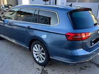 Gebraucht VW Passat Highline 150 PS (110 kW) 2015 Blau Kombi