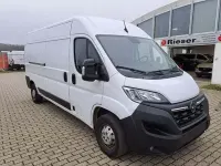 Gebraucht Opel Movano 140 PS (102 kW) 2024 Lackierung weiss icy/typ aussenverkleidung spiegel flach standard Van