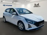 Neu Hyundai i20 Select 79 PS (58 kW) 2025 Atlas white Kleinwagen