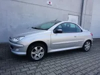 Gebraucht Peugeot 206 CC 109 PS (80 kW) 2006 Lackierung aluminiumgrau/metalliclackierung mit schutzlack Cabrio