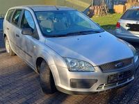 Second-hand Ford Focus Ambiente 109 CP (80 kW) 2006 Gri Break