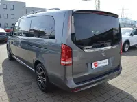 Gebraucht Mercedes V300 239 PS (175 kW) 2021 Lackfarbe selenitgrau metallic mb7992 Van / Kleinbus