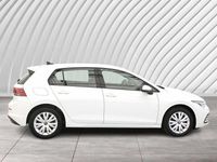 Gebraucht VW Golf VIII Life 116 PS (85 kW) 2021 Pure white Limousine