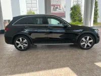Gebraucht Mercedes GLC300 245 PS (180 kW) 2022 Metalliclack obsidianschwarz SUV