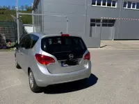 Gebraucht Opel Meriva 104 PS (76 kW) 2011 Silber Van / Kleinbus