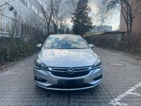 Gebraucht Opel Astra 105 PS (77 kW) 2016 Grau Limousine