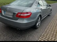 Gebraucht Mercedes E300 Avantgarde 231 PS (169 kW) 2011 Silber Limousine