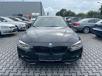 Gebraucht BMW 330 Sport Line 258 PS (189 kW) 2016 Schwarz Kombi