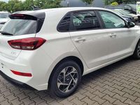 Neu Hyundai i30 140 PS (102 kW) 2025 Atlas weiß Limousine
