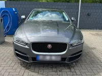 Gebraucht Jaguar XE Prestige 179 PS (131 kW) 2015 Grau Limousine
