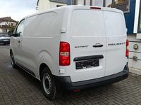 Gebraucht Peugeot Expert 144 PS (105 kW) 2024 Andere farbe Van