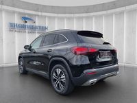Gebraucht Mercedes GLA250 Progressive 163 PS (119 kW) 2023 Andere farbe SUV