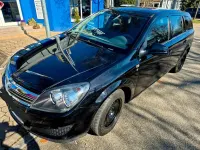 Gebraucht Opel Astra 90 PS (66 kW) 2010 Schwarz Limousine