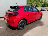 Gebraucht Opel Corsa 101 PS (74 kW) 2025 Lackierung peperoncino red/typ Kleinwagen