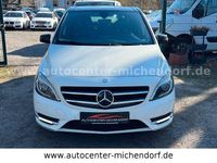 Gebraucht Mercedes B180 AMG line 109 PS (80 kW) 2014 Weiß Van / Kleinbus