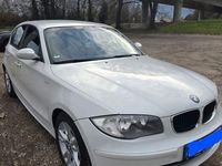 Gebraucht BMW 116 122 PS (89 kW) 2009 Weiß Kleinwagen