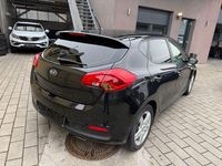 Gebraucht Kia Ceed 99 PS (72 kW) 2013 Schwarz Kleinwagen