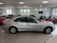 Gebraucht Mercedes E320 Avantgarde 204 PS (150 kW) 2003 Silber Limousine