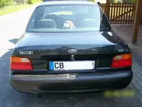 Gebraucht Ford Escort 90 PS (66 kW) 1996 Grün Limousine