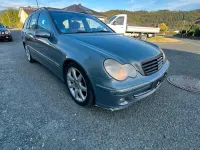 Gebraucht Mercedes C320 Avantgarde 224 PS (164 kW) 2005 Blau Kombi