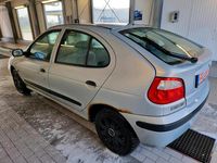 Gebraucht Renault Mégane 95 PS (69 kW) 1999 Gold Limousine