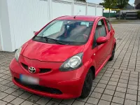 Gebraucht Toyota Aygo 68 PS (50 kW) 2008 Rot Kleinwagen