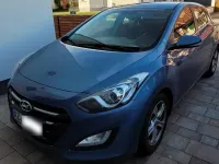 Usado Hyundai i30 110 CV (80 kW) 2015 Azul Berlina