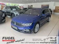 Gebraucht VW Passat R-line 190 PS (139 kW) 2019 Lapiz blue metallic Kombi