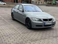 Gebraucht BMW 318 129 PS (94 kW) 2006 Blau Limousine