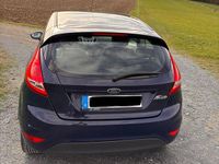 Gebraucht Ford Fiesta 60 PS (44 kW) 2010 Blau Kleinwagen