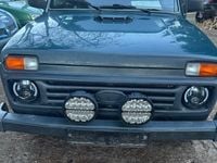 Gebraucht Lada niva 82 PS (60 kW) 2010 Grün SUV