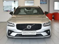 Gebraucht Volvo V90 R-Design 197 PS (144 kW) 2021 Bright silver metallic / metal Kombi
