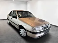 Usata Opel Vectra 75 CV (55 kW) 1992 Oro Berlina