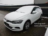 Gebraucht VW Polo Comfortline 75 PS (55 kW) 2018 Weiß Kleinwagen