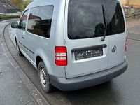 Second-hand VW Caddy 102 CP (75 kW) 2015 Argintiu Monovolum