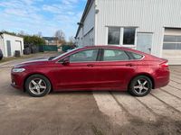 Gebraucht Ford Mondeo 160 PS (117 kW) 2020 Rot Limousine