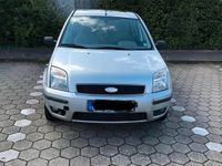 Second-hand Ford Fusion 2003 Gri Hatchback