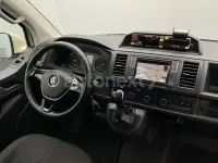 Używany VW Caravelle 150 KM (110 kW) 2018 Beżowy Van