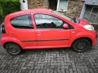 Gebraucht Citroën C1 60 PS (44 kW) 2008 Rot Kleinwagen
